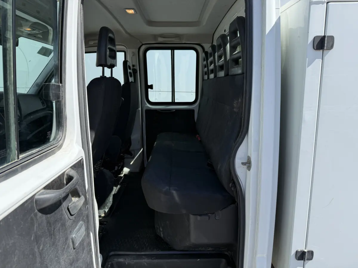 35C14 2.3 Kipper Dubbele Cabine Dubbellucht 3,5t Trekhaak 6 Stoelen Airco Cruise Control Benne Tipper