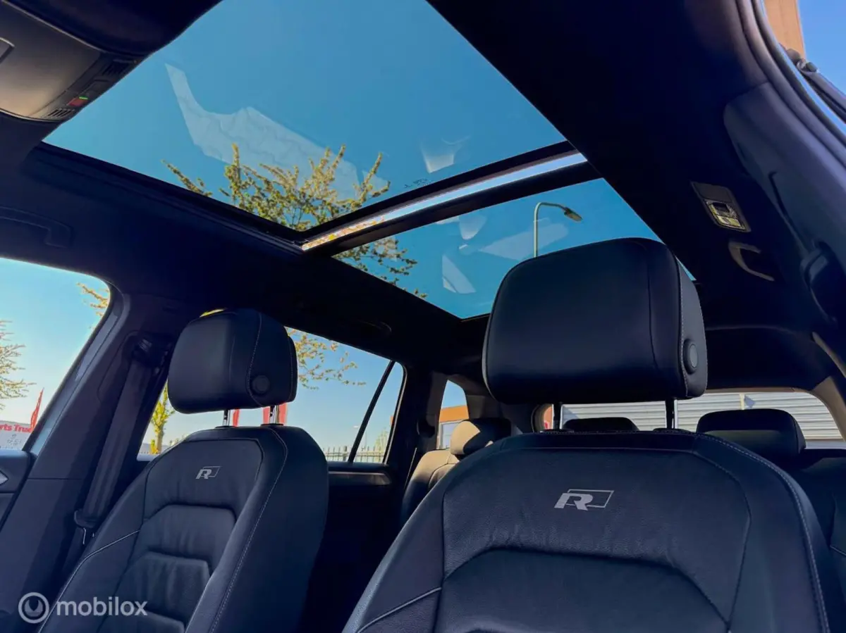 2.0 TSI 4Motion R-line Pano Leer
