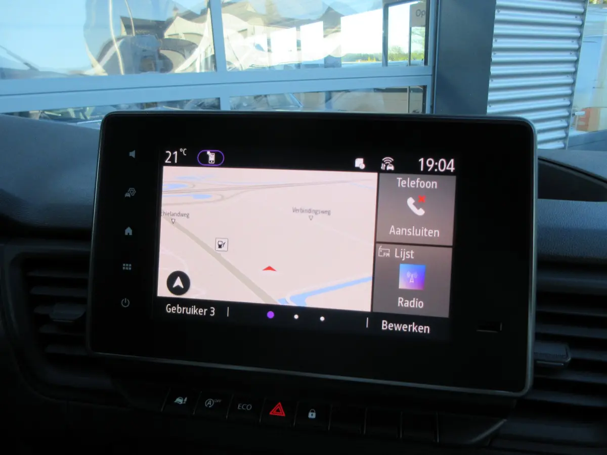 2.0 dCi L2, 131pk, LED, 2xSchuifdeur, Navigatie, 3-Zits.