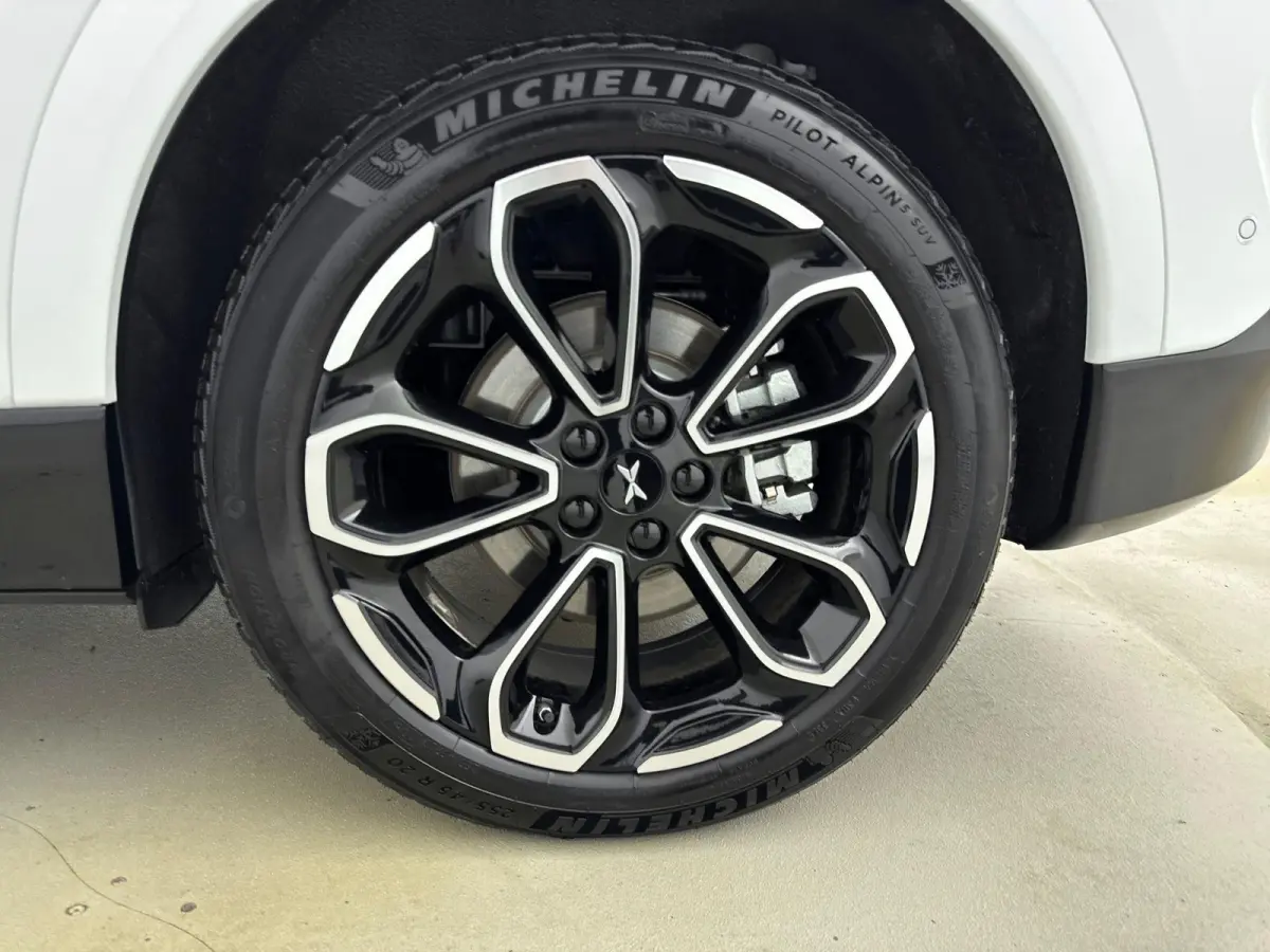 AWD Performance 80.8 kWh 4WD | Trekhaak | Nieuw Model | SoH 99,4%