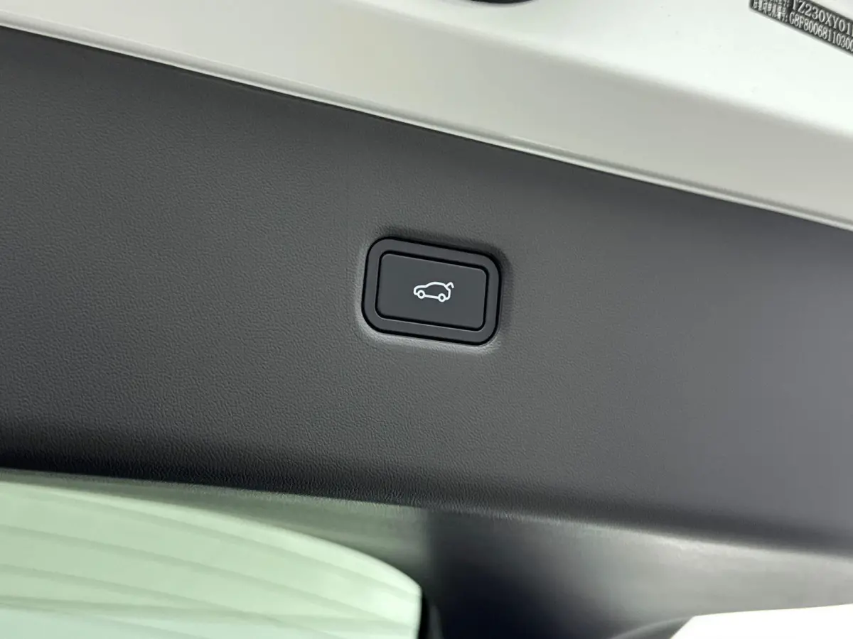 AWD Performance 80.8 kWh 4WD | Trekhaak | Nieuw Model | SoH 99,4%