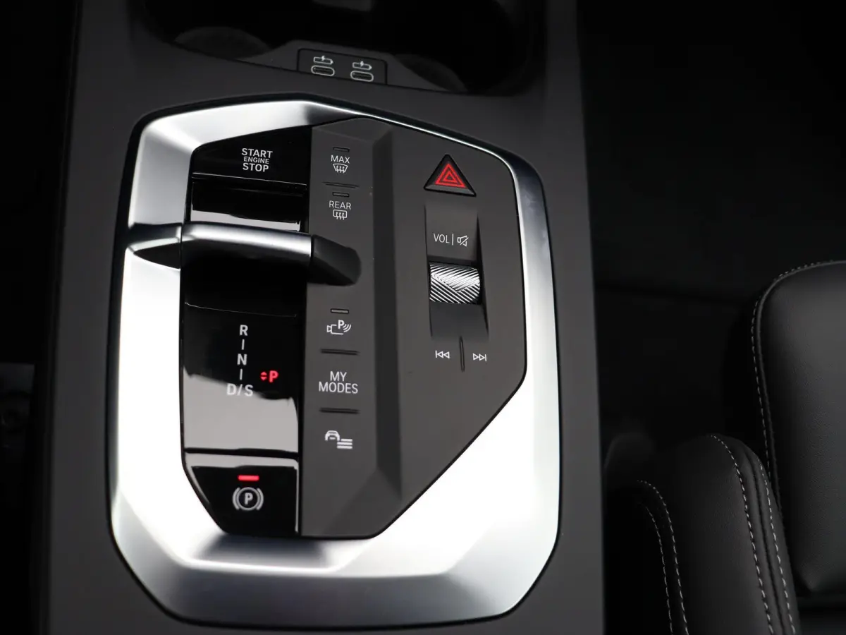 220 High Executive M Sportpakket Pro | Innovation Pack | Harman Kardon