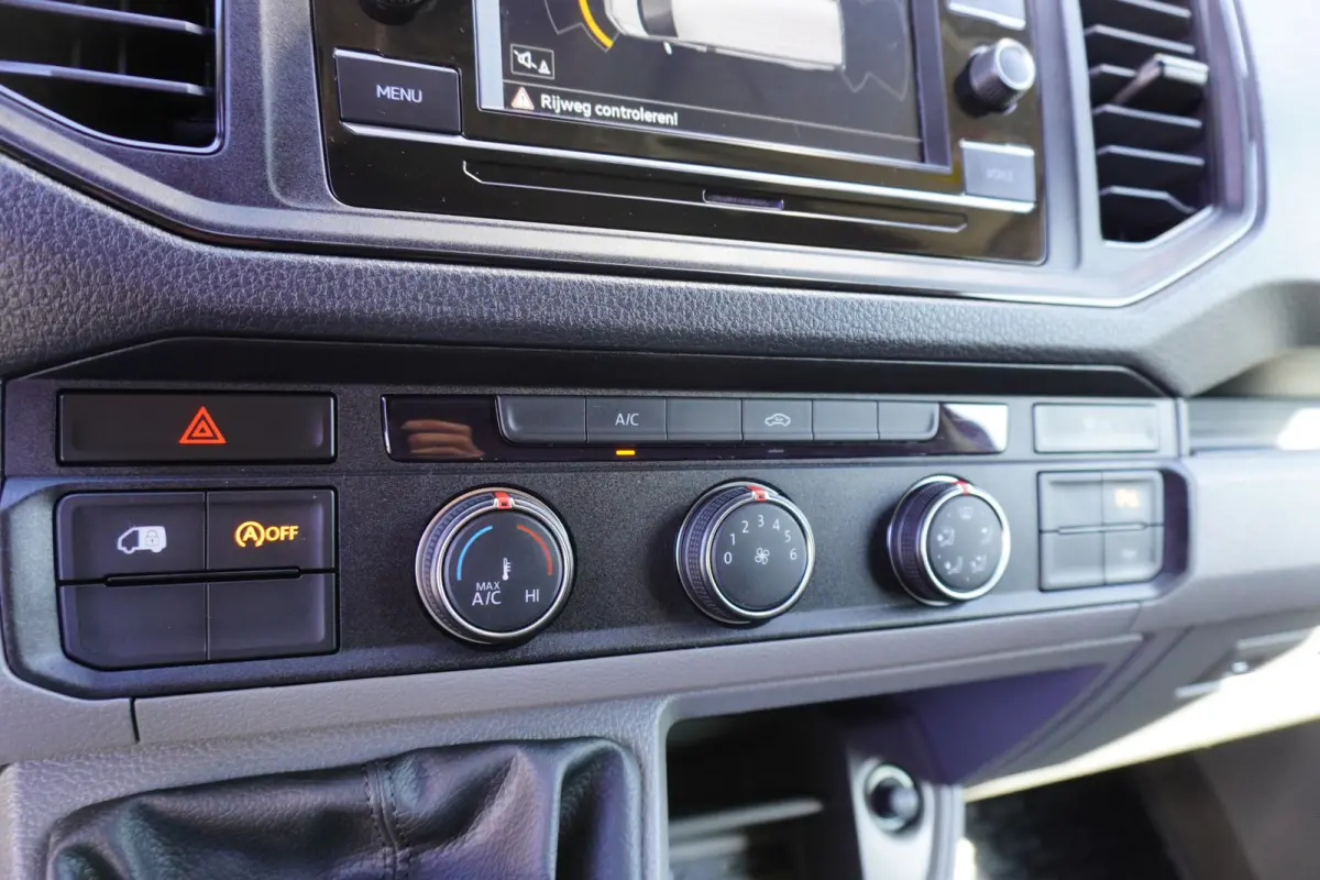 35 180pk L4H3/L3H2 Apple carplay Camera LED Cruise control Airco Massagefunctie bestuurdersstoel