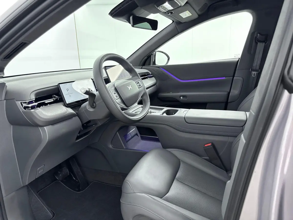 AWD Performance 80.8 kWh Trekhaak | Nieuw Model | Apple Carplay | SoH 98,5%
