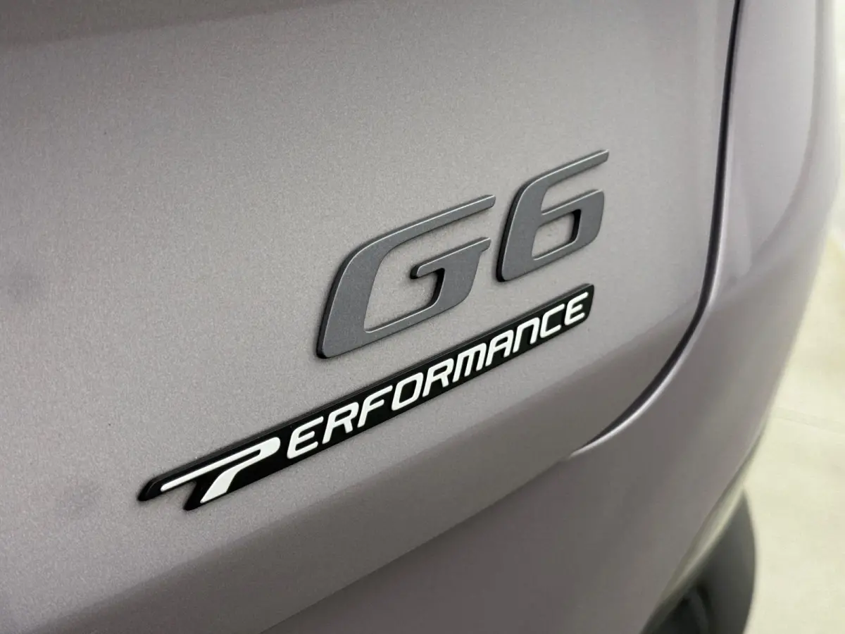AWD Performance 80.8 kWh Trekhaak | Nieuw Model | Apple Carplay | SoH 98,5%