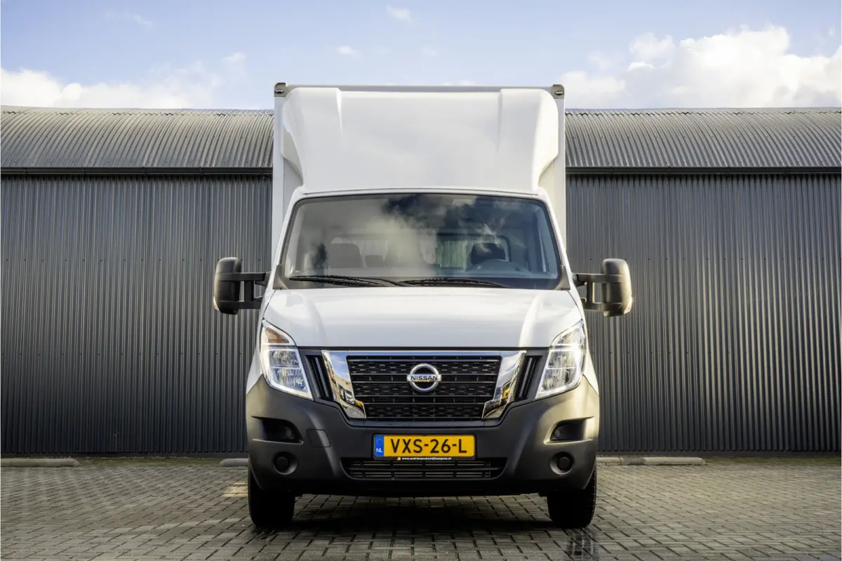 **2.3 dCi Bakwagen met deuren | 164 PK | Euro 6 | Cruise | Airco | MF Stuur**