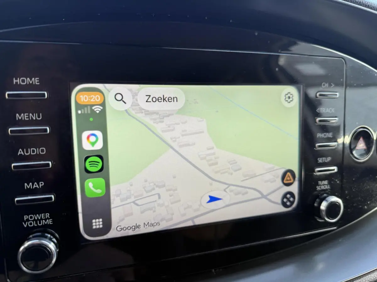 1.0 VVT-i MT Play CARPLAY/CAMERA *ALL-IN PRIJS*