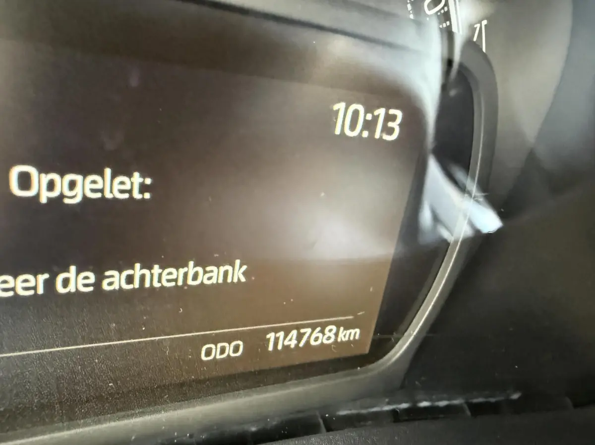 1.0 VVT-i MT Play CARPLAY/CAMERA *ALL-IN PRIJS*