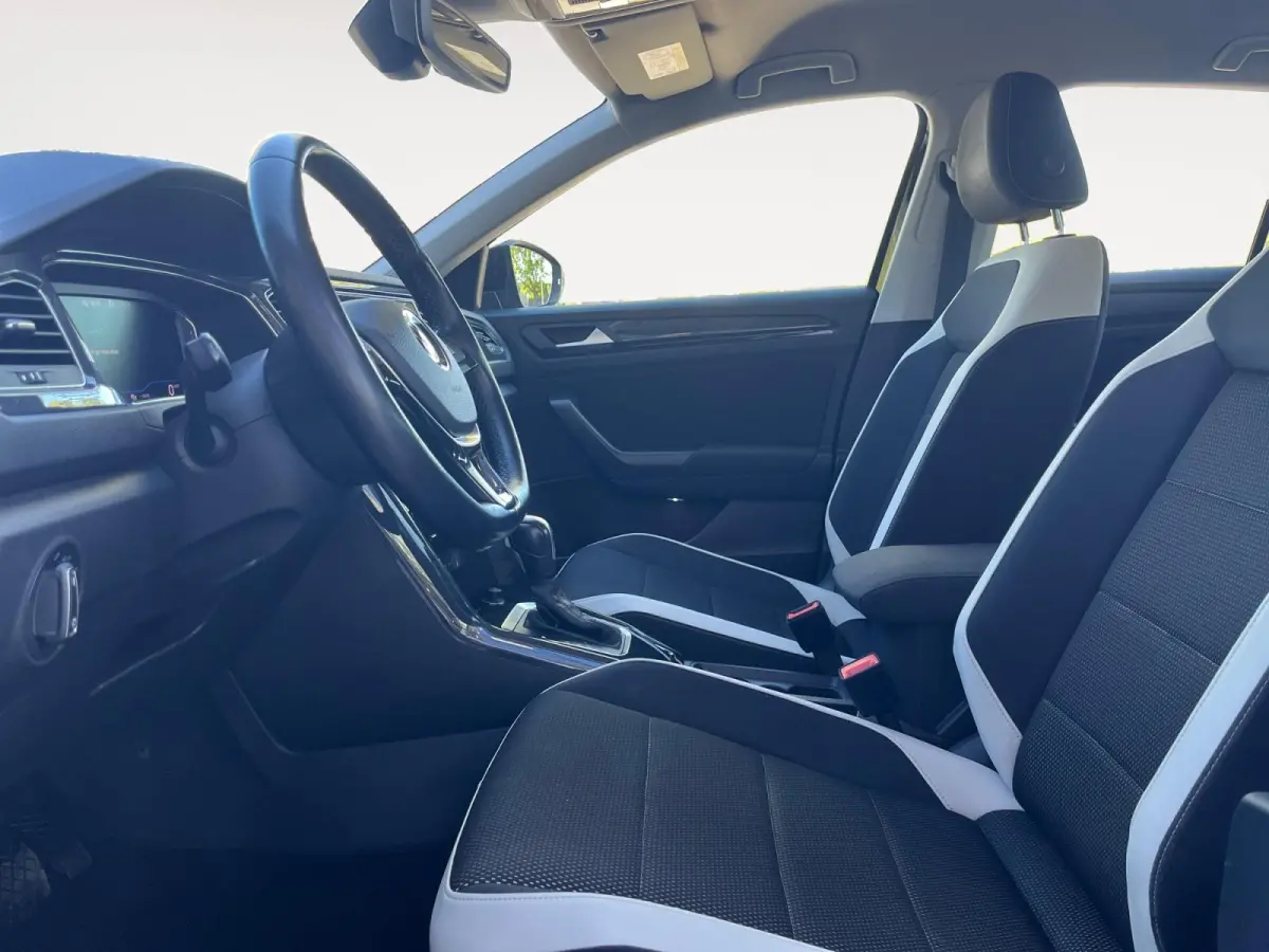 1.5 TSI Sport | Adaptieve Cruise Control | Stoelverwarming | Parkeercamera | Digitale Cockpit