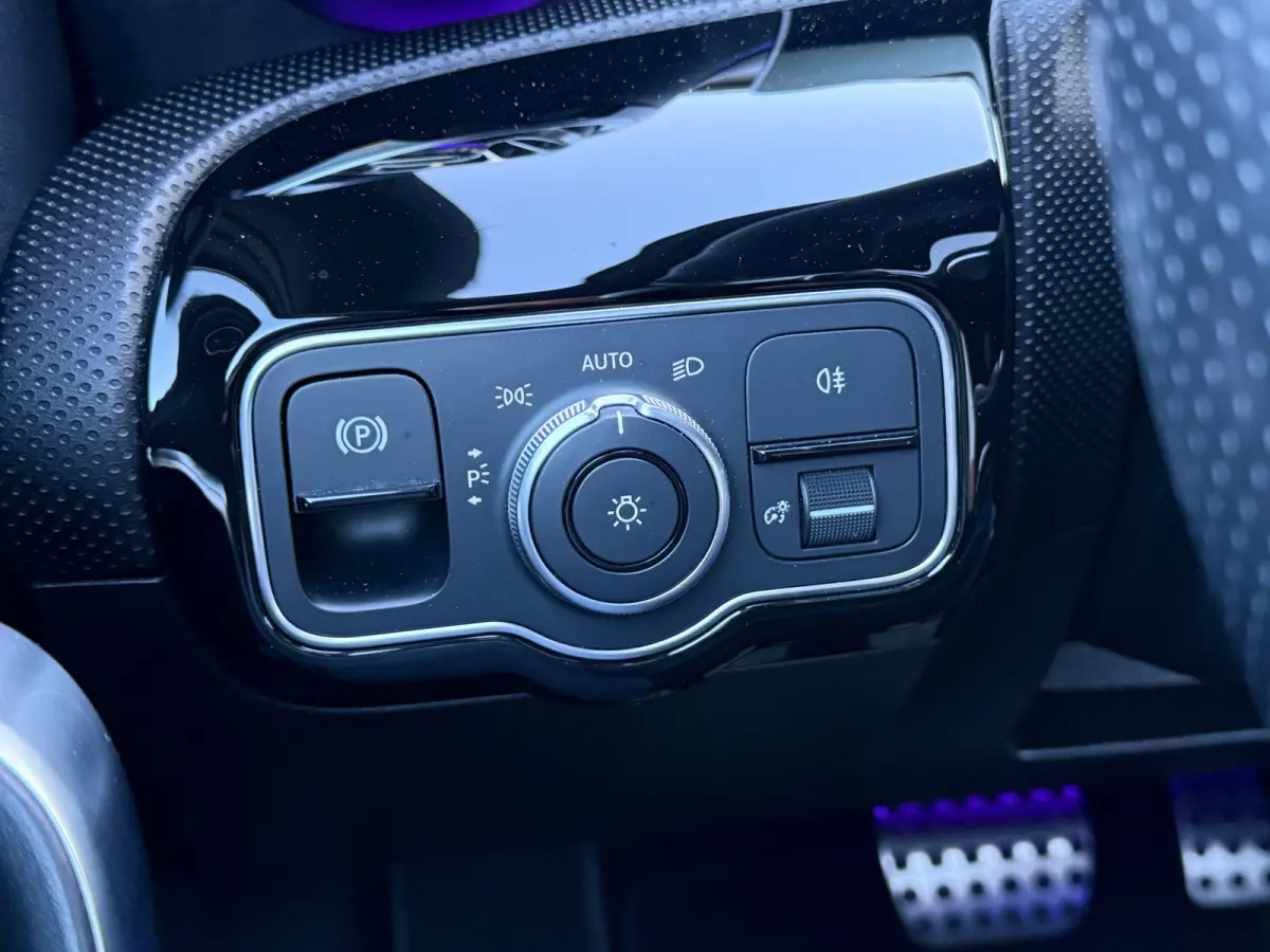250 4MATIC AMG-Line | Pano | Trekhaak | MultiBeam LED | Ambient Light | 19 inch