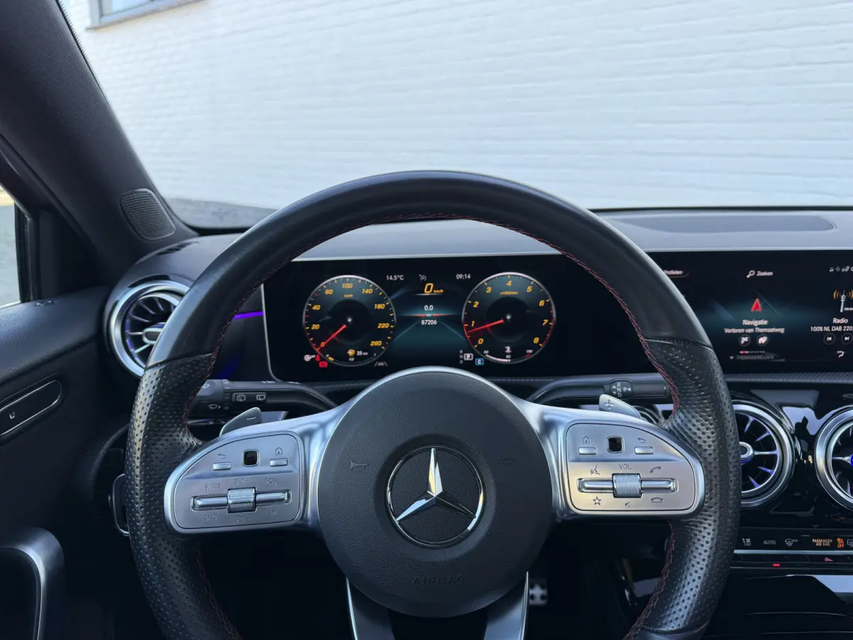 250 4MATIC AMG-Line | Pano | Trekhaak | MultiBeam LED | Ambient Light | 19 inch