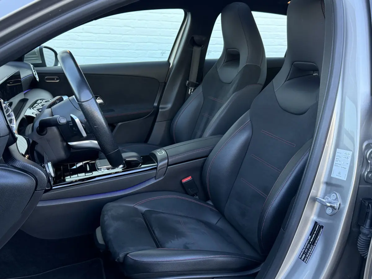 250 4MATIC AMG-Line | Pano | Trekhaak | MultiBeam LED | Ambient Light | 19 inch