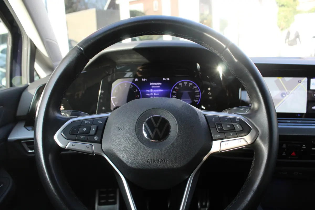 1.0 TSI Life Business