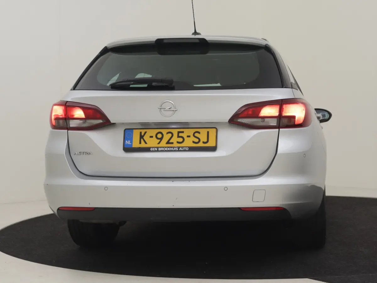 1.2 Business Edition 110PK | Cruise control | Apple carplay Android AUto | Parkeersensor achter | Navigatie | DAB  16"LMV