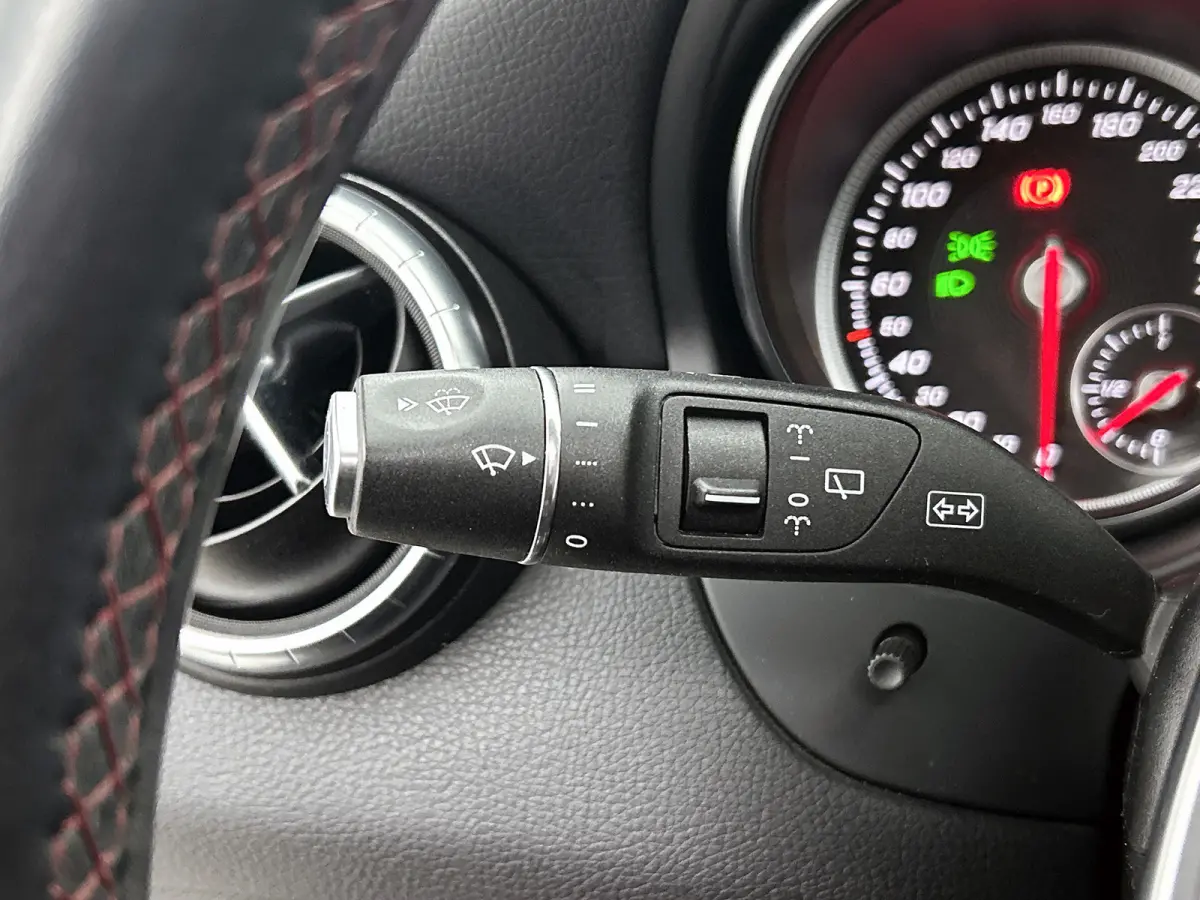 200 Prestige AMG-Styling (Goed OnH, Panorama, SfeerV, Navi, Camera, Trekhaak, StoelV, Etc)