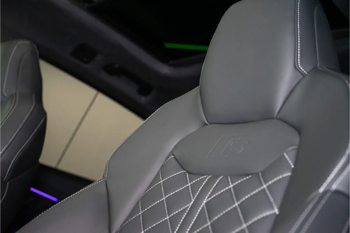 60 TFSI E Quattro S-Edition Competition 490PK FACELIFT | Pano | B&O | Vierwielsturing | VOL! 4 JAAR FABRIEKSGARANTIE