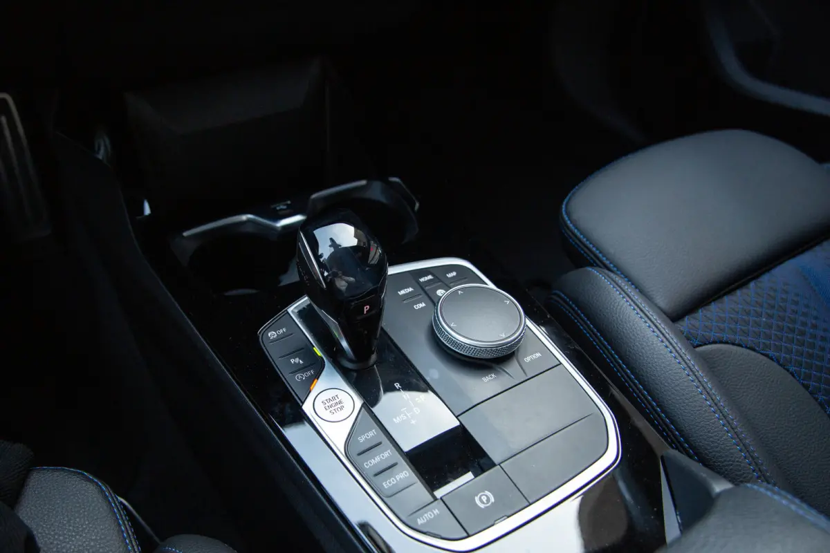 120i High Executive M-Sport , Adap. cruise, Carplay, Stoelverwarming