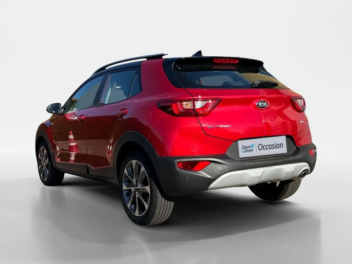 1.0 T-GDi DynamicLine | Navigatie | Two-Tone | Cruise control | LM-Velgen