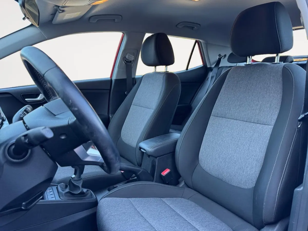 1.0 T-GDi DynamicLine | Navigatie | Two-Tone | Cruise control | LM-Velgen