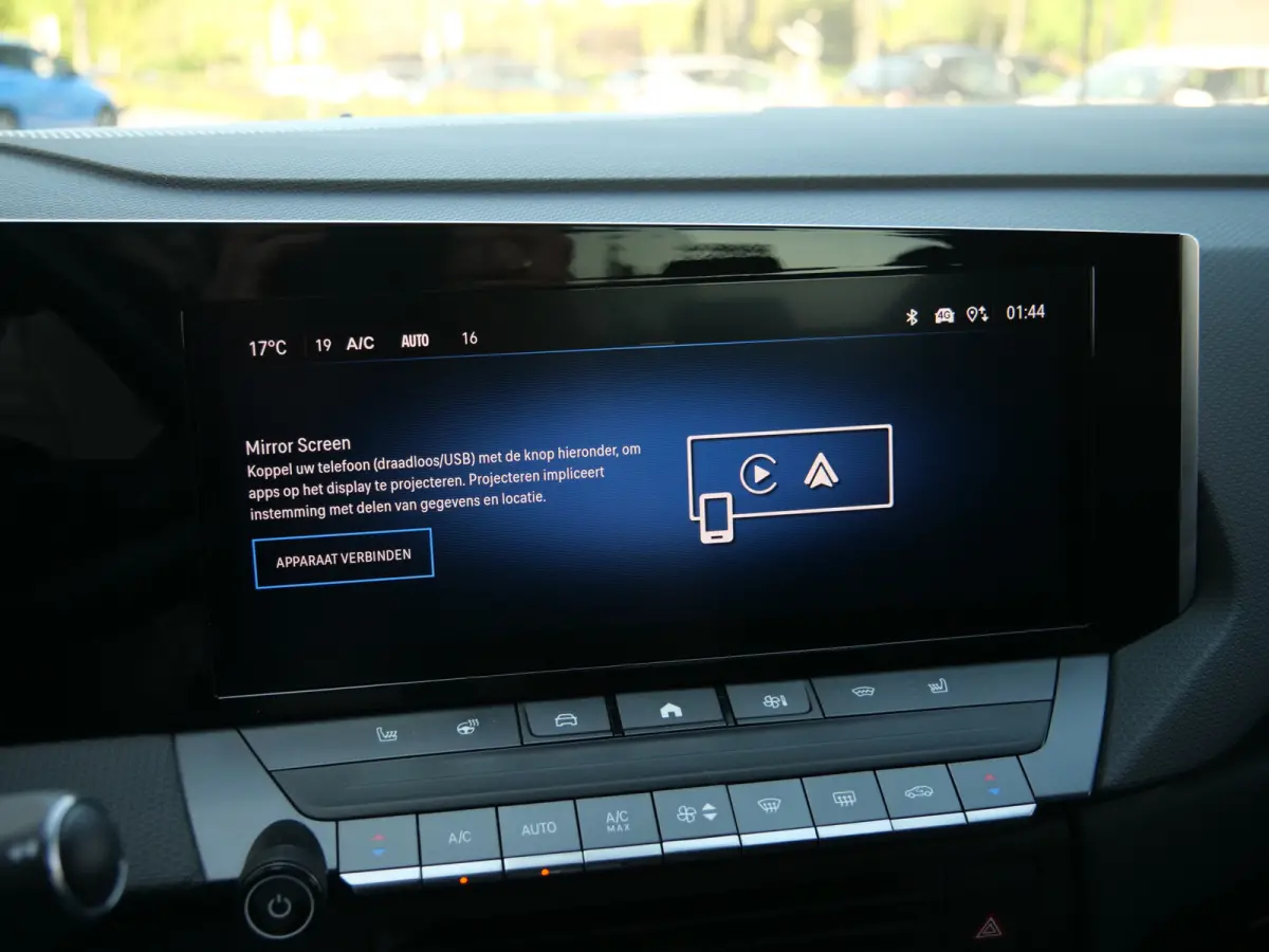 1.2 Turbo Ultimate 130 Pk Automaat Navi / DAB / Apple Carplay / Winterpakket / PDC / Pano-dak