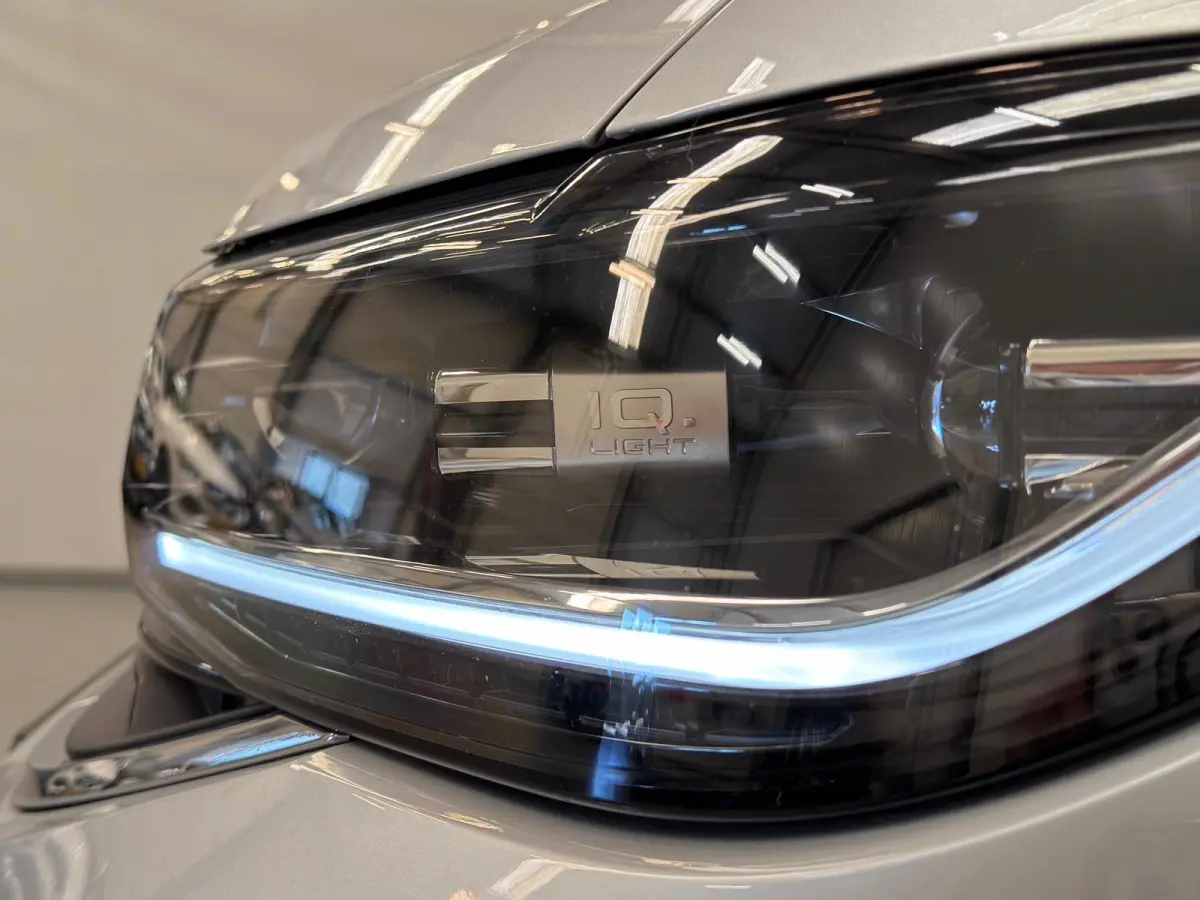 1.0 TSI Style Edition / Carplay / IQ-Light