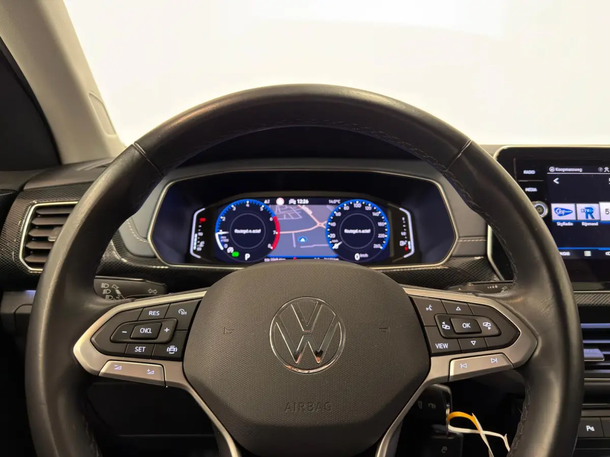 1.0 TSI Style Edition / Carplay / IQ-Light