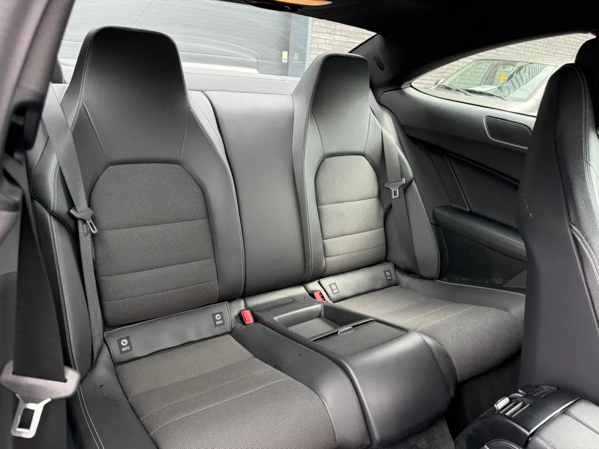 250 Sport Prestige | 12MND GARANTIE | XENON | STANDKACHEL | AUTOMAAT | NAVI | CRUISE | AIRCO | LMV |