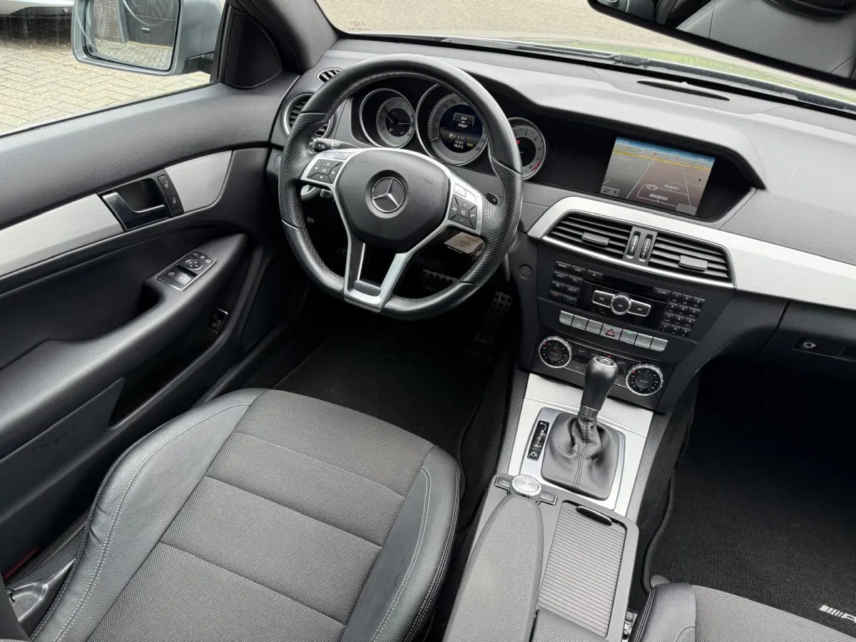 250 Sport Prestige | 12MND GARANTIE | XENON | STANDKACHEL | AUTOMAAT | NAVI | CRUISE | AIRCO | LMV |