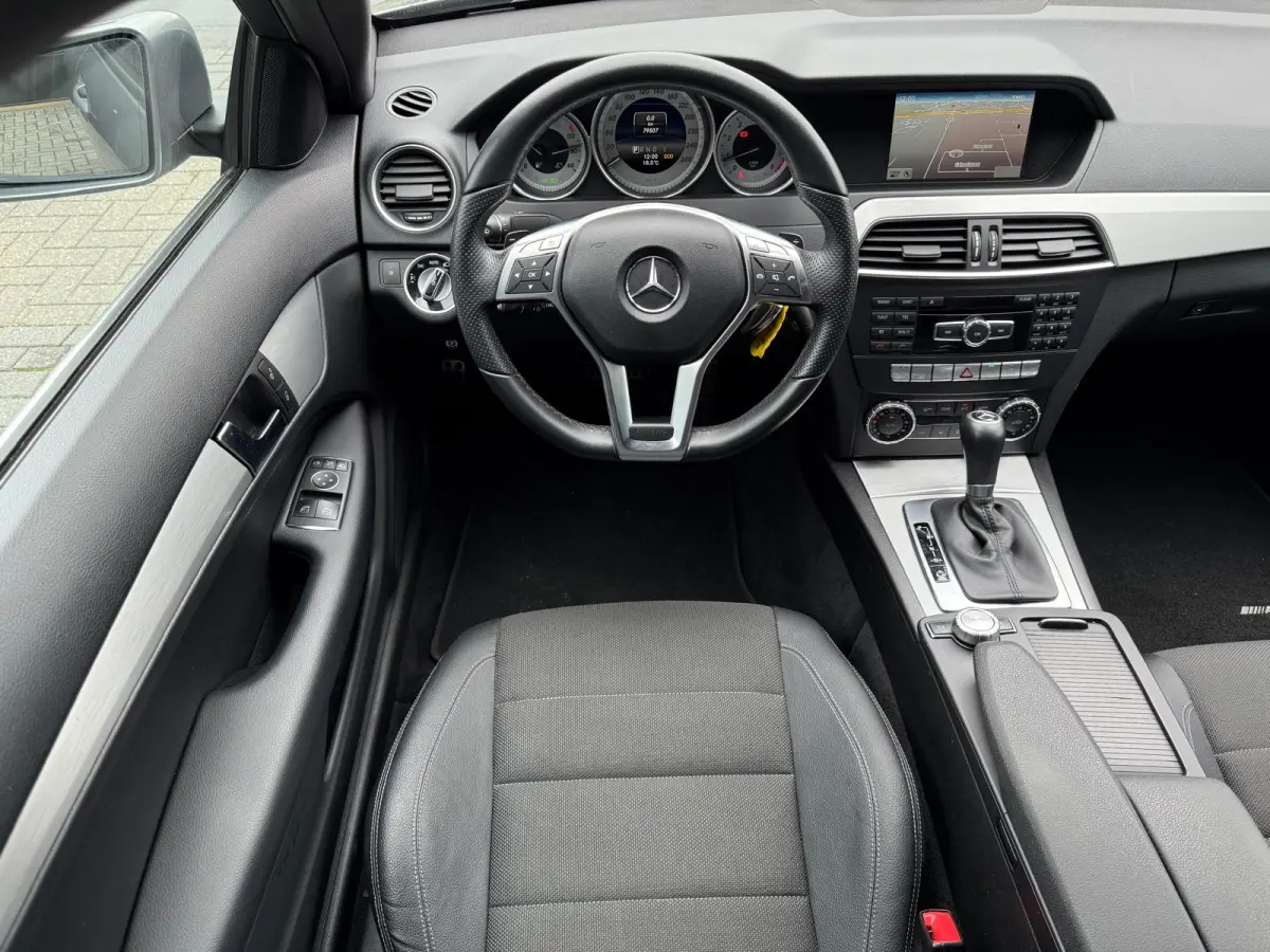 250 Sport Prestige | 12MND GARANTIE | XENON | STANDKACHEL | AUTOMAAT | NAVI | CRUISE | AIRCO | LMV |