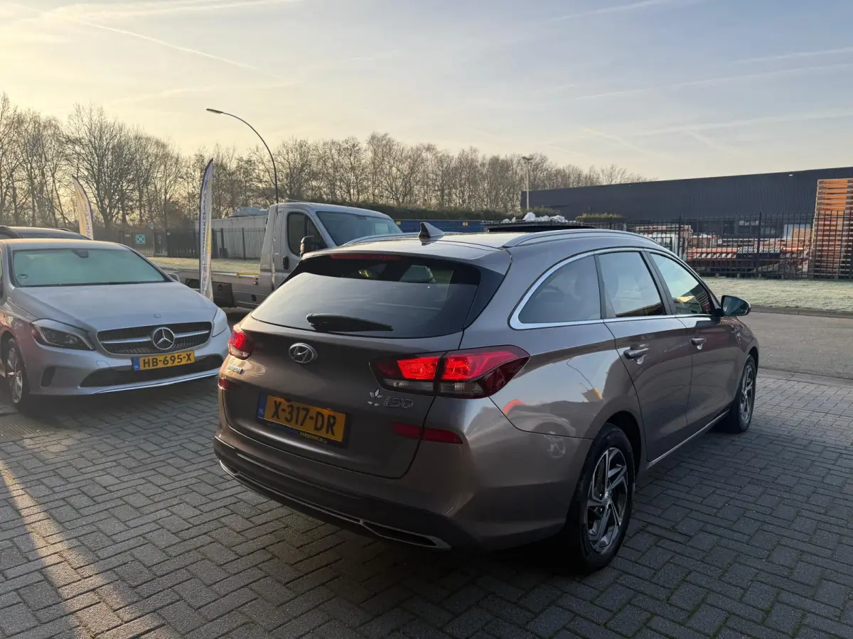 1.5 T-GDi MHEV Premium | 1E EIGENAAR | 3/6/12MND GARANTIE| LED | CARPLAY | SCHUIFDAK | DAB | NAVI | CRUISE | 160PK |