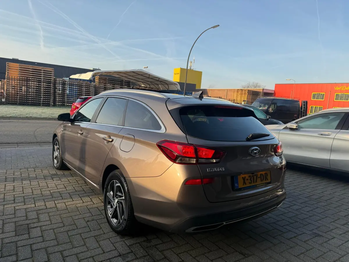 1.5 T-GDi MHEV Premium | 1E EIGENAAR | 3/6/12MND GARANTIE| LED | CARPLAY | SCHUIFDAK | DAB | NAVI | CRUISE | 160PK |