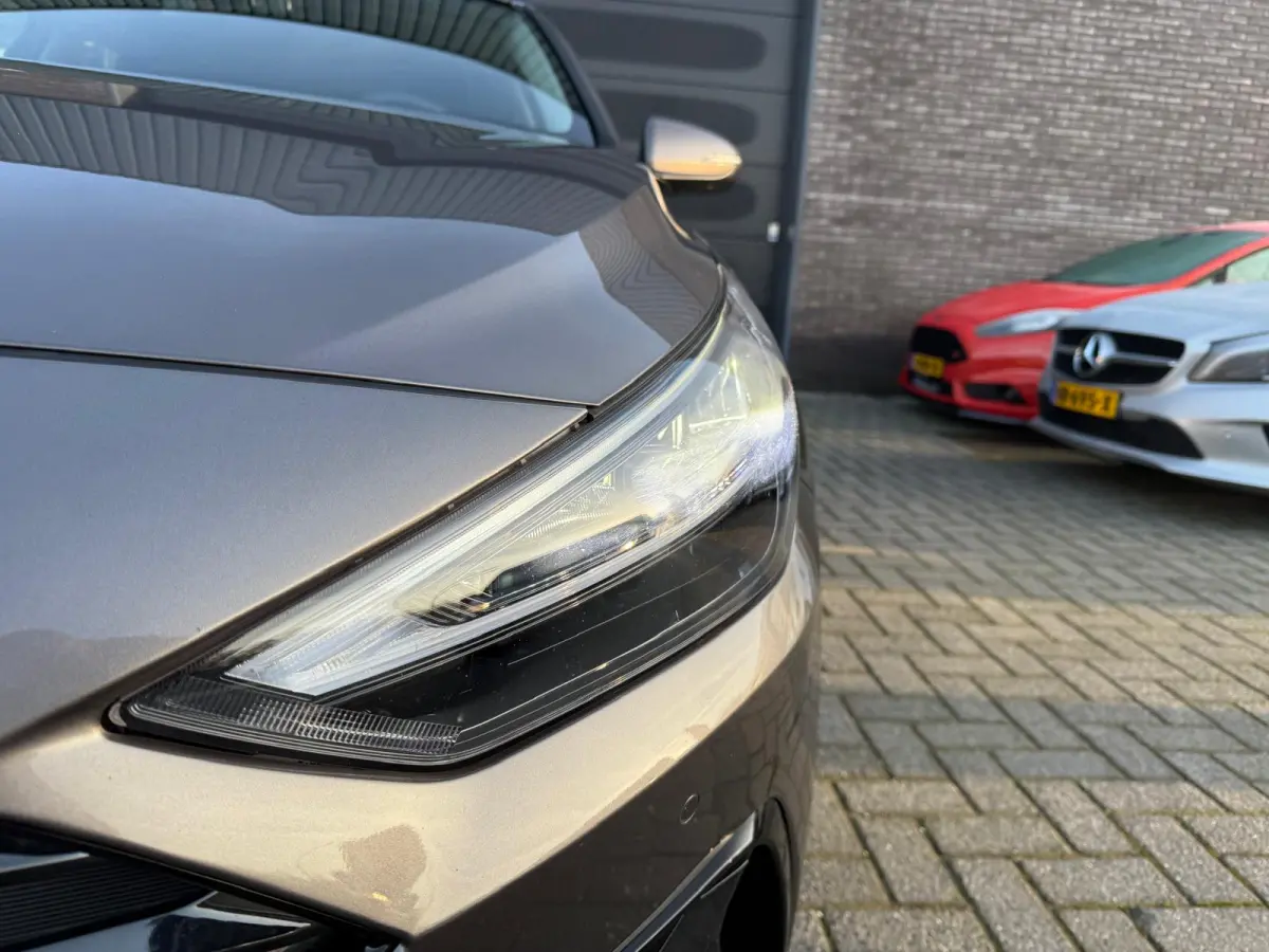 1.5 T-GDi MHEV Premium | 1E EIGENAAR | 3/6/12MND GARANTIE| LED | CARPLAY | SCHUIFDAK | DAB | NAVI | CRUISE | 160PK |