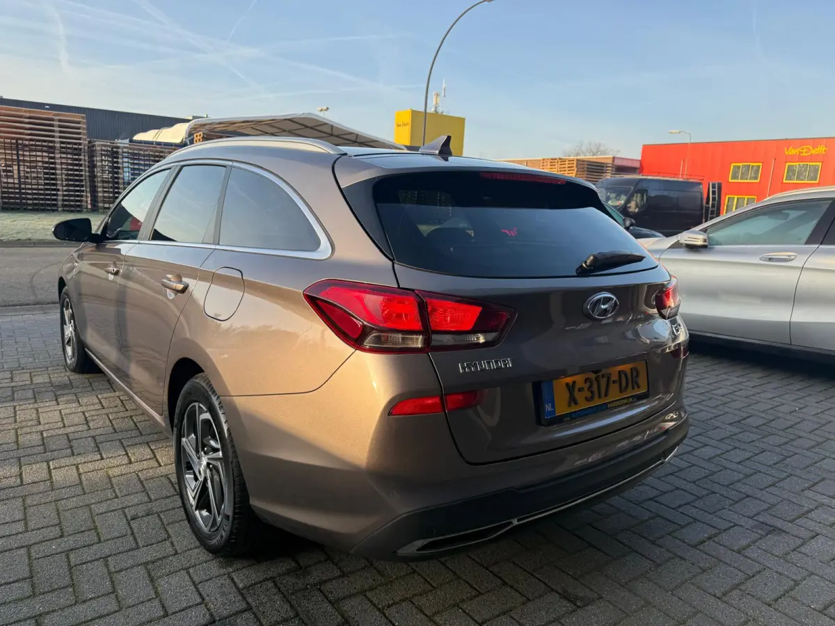 1.5 T-GDi MHEV Premium | 1E EIGENAAR | 3/6/12MND GARANTIE| LED | CARPLAY | SCHUIFDAK | DAB | NAVI | CRUISE | 160PK |