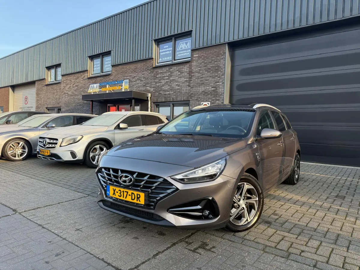1.5 T-GDi MHEV Premium | 1E EIGENAAR | 3/6/12MND GARANTIE| LED | CARPLAY | SCHUIFDAK | DAB | NAVI | CRUISE | 160PK |