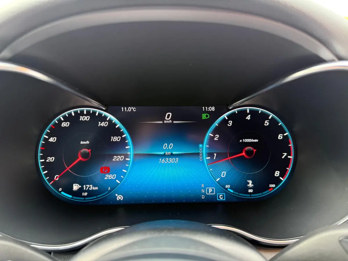 180 Business Solution AMG | 1E EIGENAAR | 3/6/12MND GARANTIE | DAB | LED | AUTOMAAT | LEDER | CRUISE | SFEERVERLICHTING |