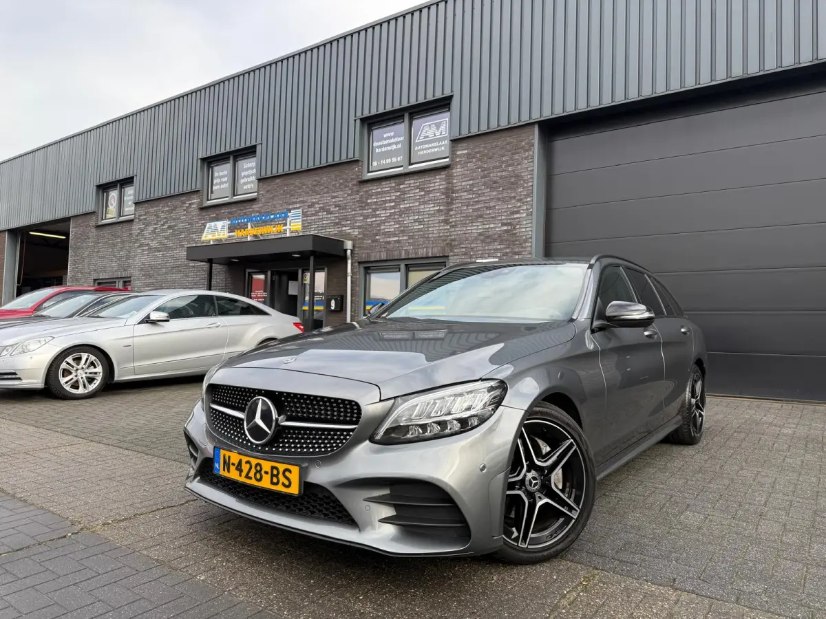 180 Business Solution AMG | 1E EIGENAAR | 3/6/12MND GARANTIE | DAB | LED | AUTOMAAT | LEDER | CRUISE | SFEERVERLICHTING |