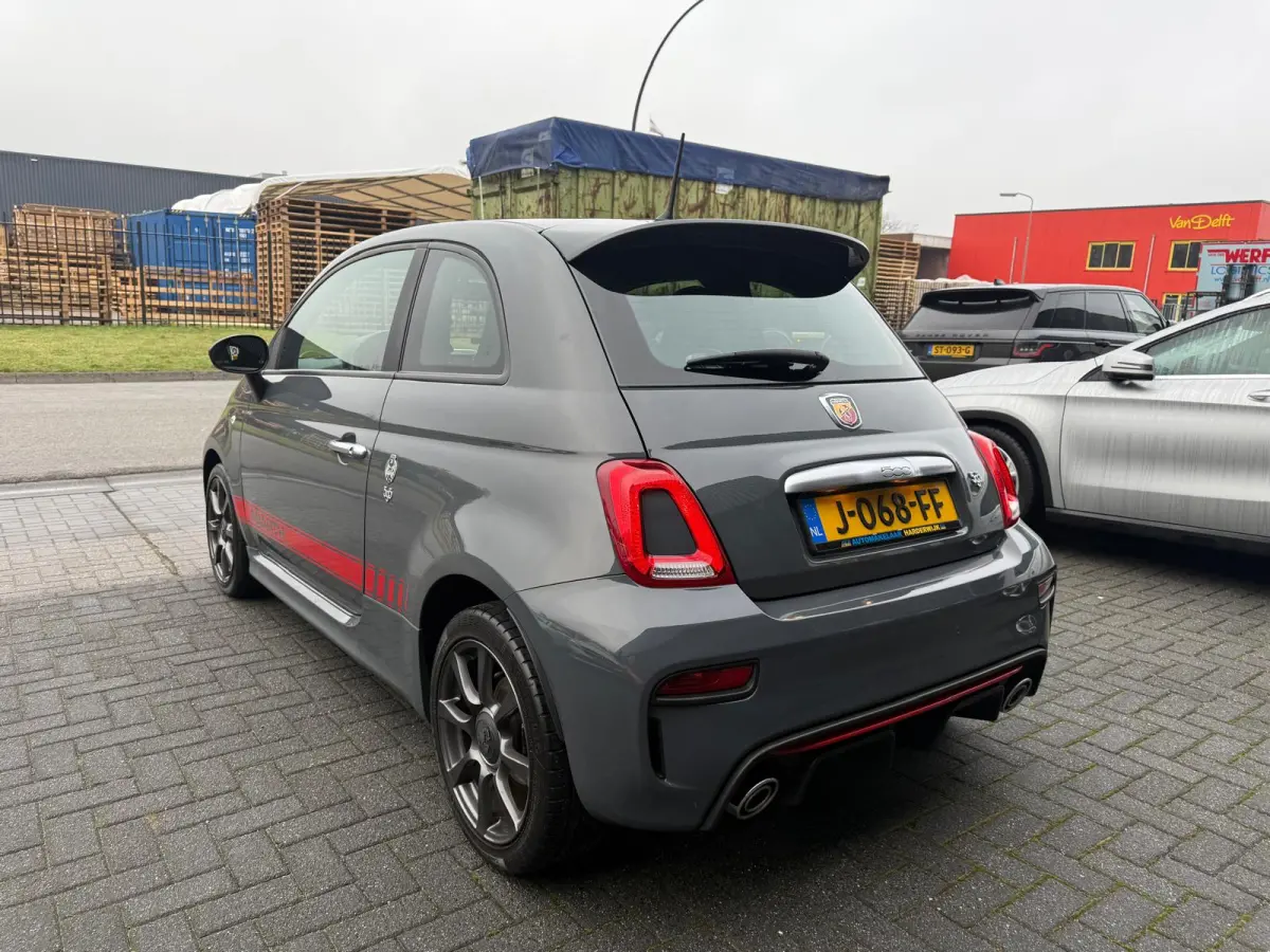 1.4 T-Jet Abarth 595 | 3/6/12MND GARANTIE | SPORTSTOELEN | AIRCO | LMV | NW DISTR RIEM |