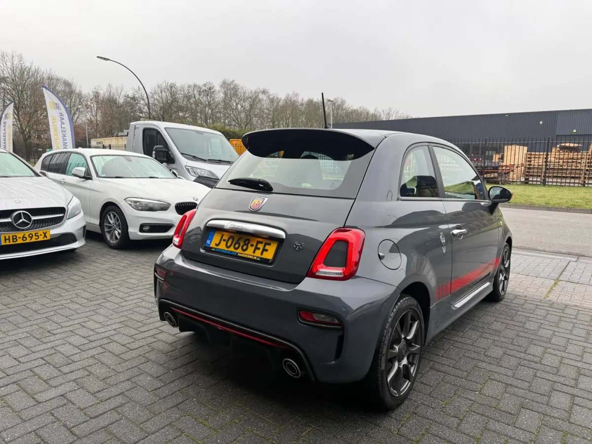 1.4 T-Jet Abarth 595 | 12MND GARANTIE | SPORTSTOELEN | AIRCO | LMV | NW DISTR RIEM |