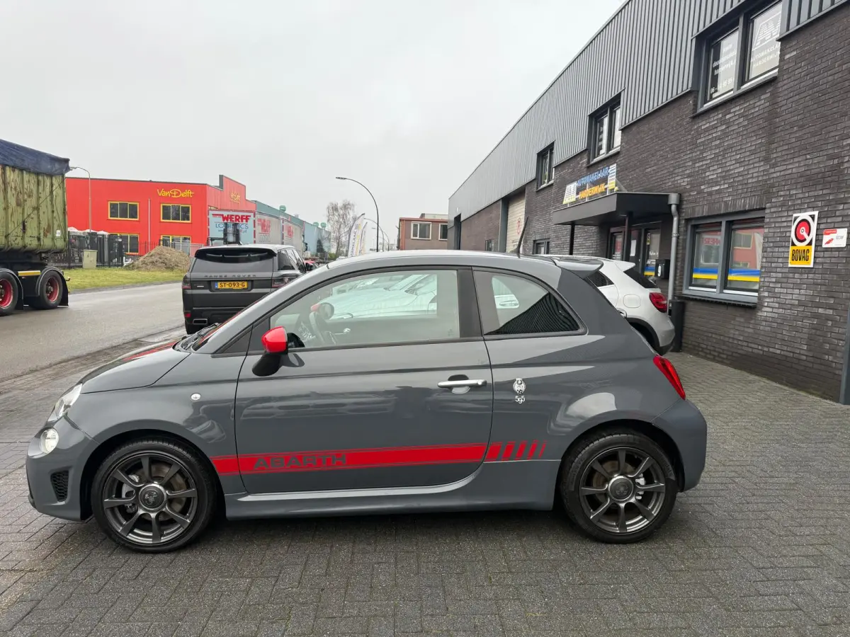 1.4 T-Jet Abarth 595 | 3/6/12MND GARANTIE | SPORTSTOELEN | AIRCO | LMV | NW DISTR RIEM |