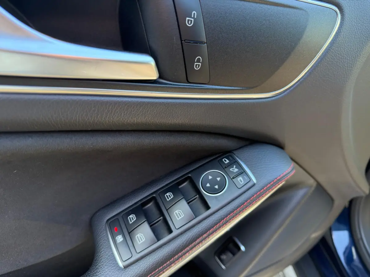 180 Business Solution AMG | 2E EIGENAAR | 3/6/12MND GARANTIE | LED | CARPLAY | CRUISE | AUTOMAAT | STOELVERWARMING |