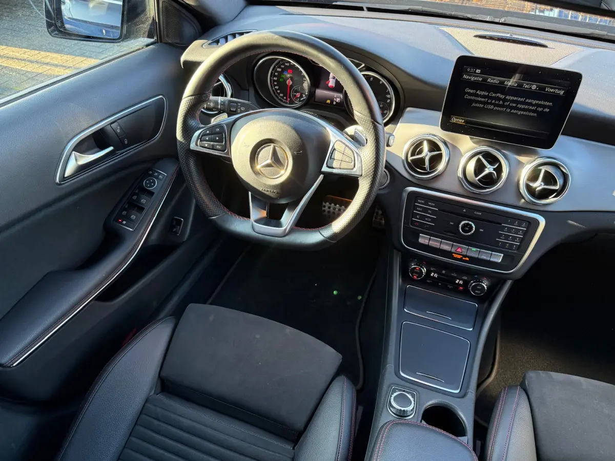 180 Business Solution AMG | 2E EIGENAAR | 3/6/12MND GARANTIE | LED | CARPLAY | CRUISE | AUTOMAAT | STOELVERWARMING |