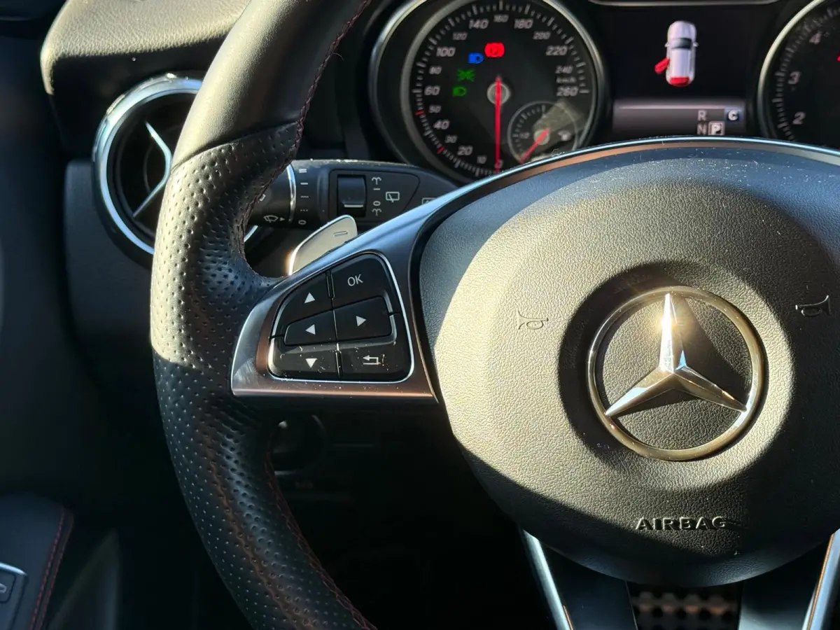 180 Business Solution AMG | 2E EIGENAAR | 3/6/12MND GARANTIE | LED | CARPLAY | CRUISE | AUTOMAAT | STOELVERWARMING |