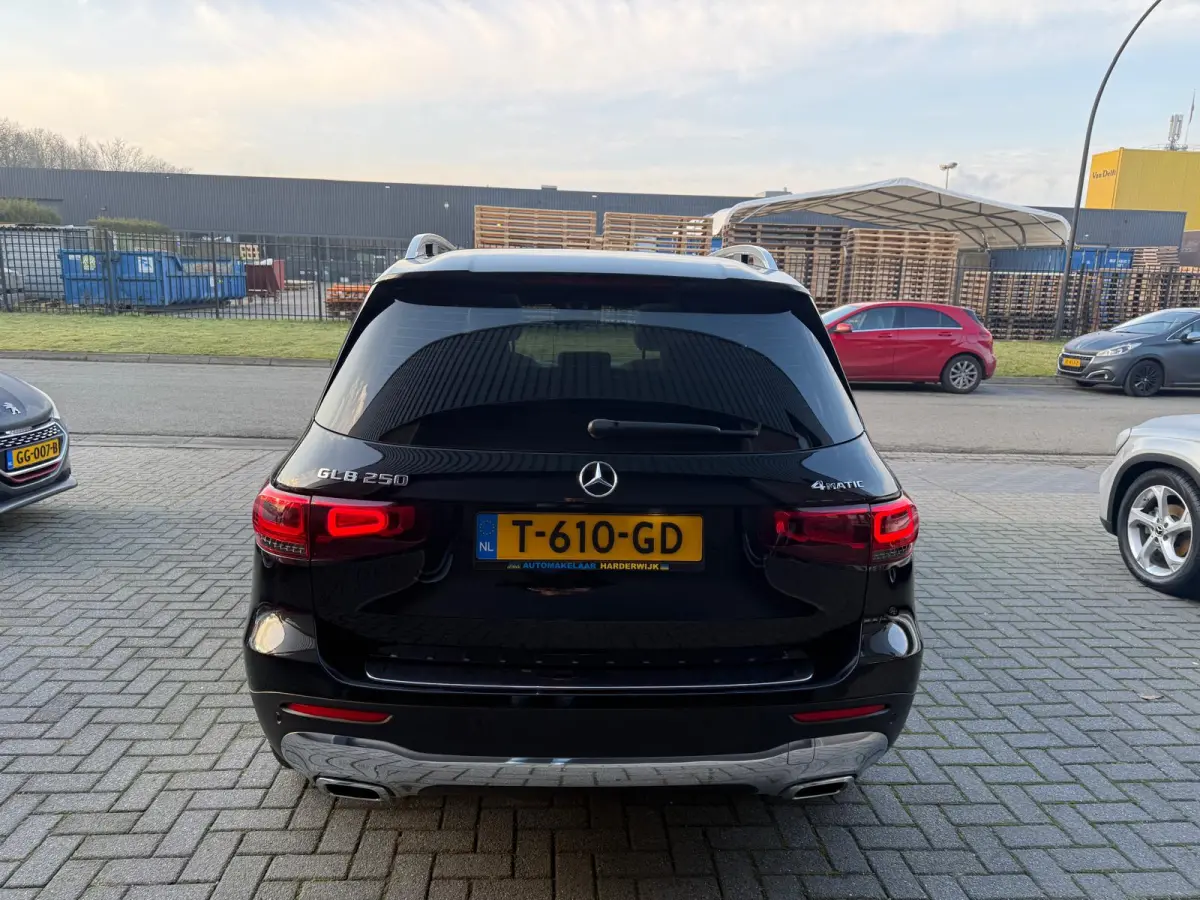 250 4MATIC Advantage | 1E EIGENAAR | 3/6/12MND GARANTIE | 225 PK | AUTOMAAT | LED | MEMORY | CARPLAY | PANODAK | CRUISE |