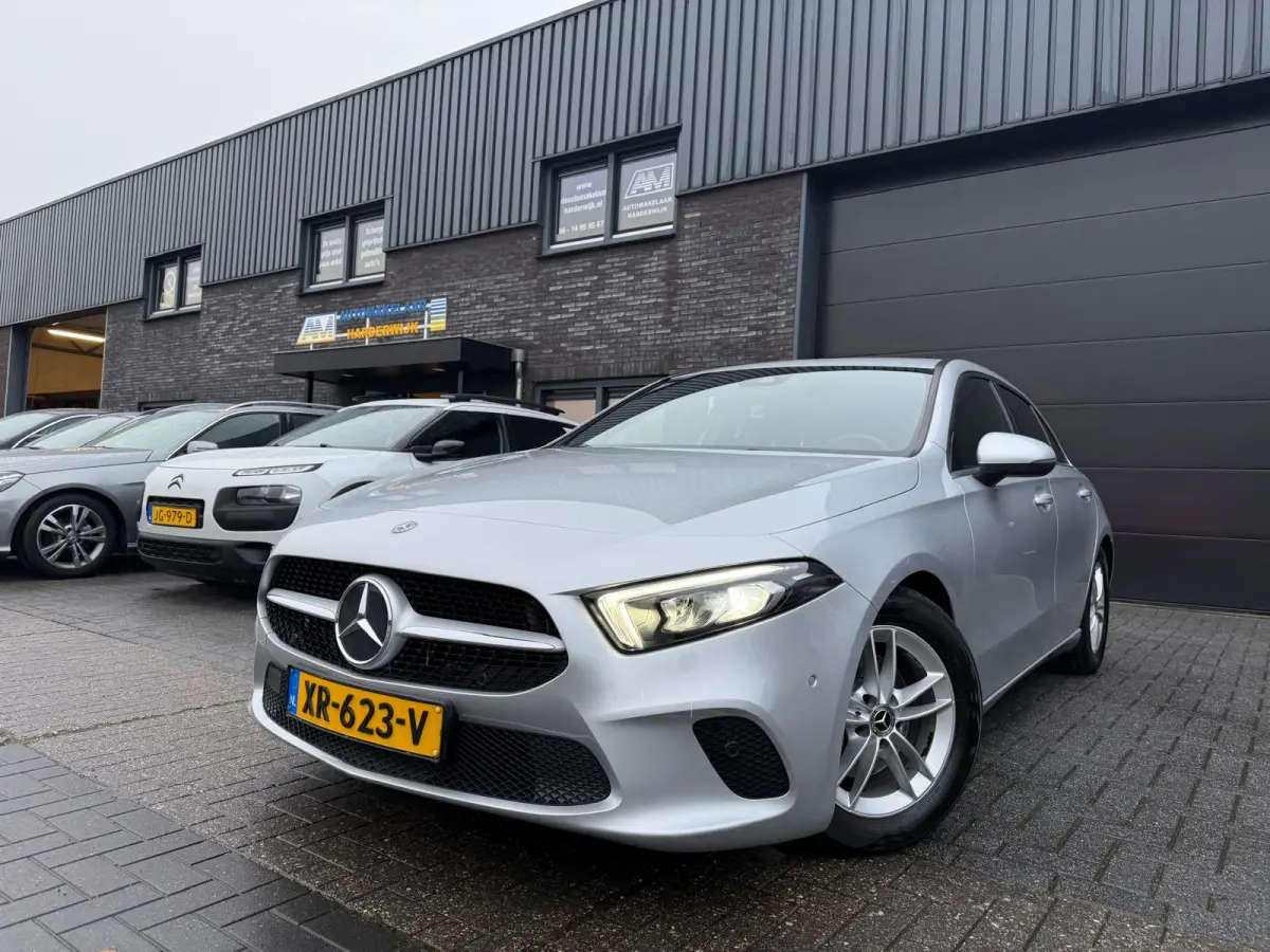 180 Business Solution | 3/6/12MND GARANTIE | NAVIGATIE | CRUISE |LED | DAB | PDC | LMV | GOED ONDERHOUDEN |