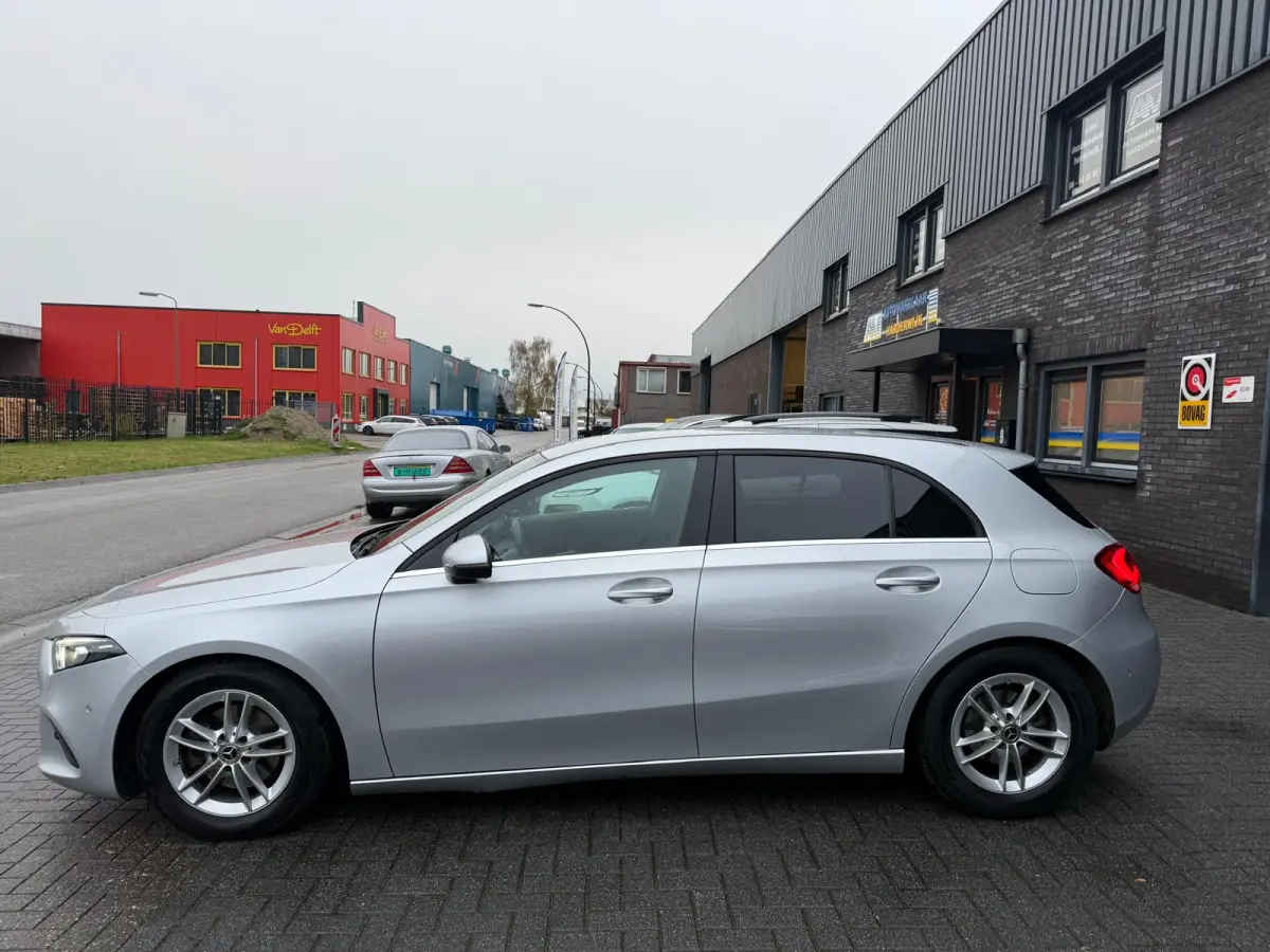 180 Business Solution | 3/6/12MND GARANTIE | NAVIGATIE | CRUISE |LED | DAB | PDC | LMV | GOED ONDERHOUDEN |