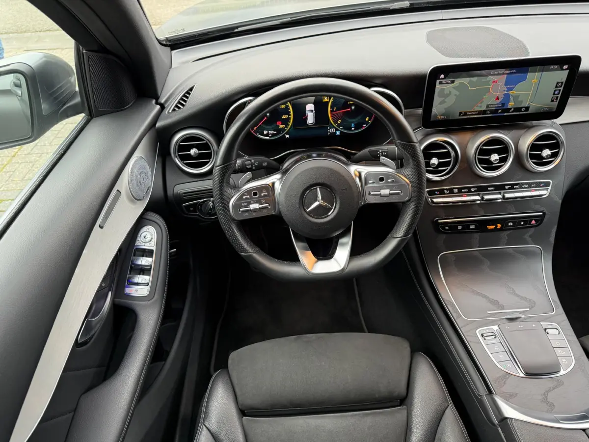 200d Premium | 12MND GARANTIE | AUTOMAAT | LED | BURMESTER | CARPLAY | NAVI | CRUISE | MAT | NL AUTO |