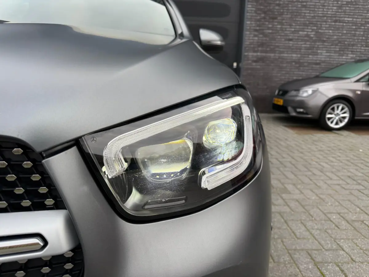 200d Premium | 12MND GARANTIE | AUTOMAAT | LED | BURMESTER | CARPLAY | NAVI | CRUISE | MAT | NL AUTO |