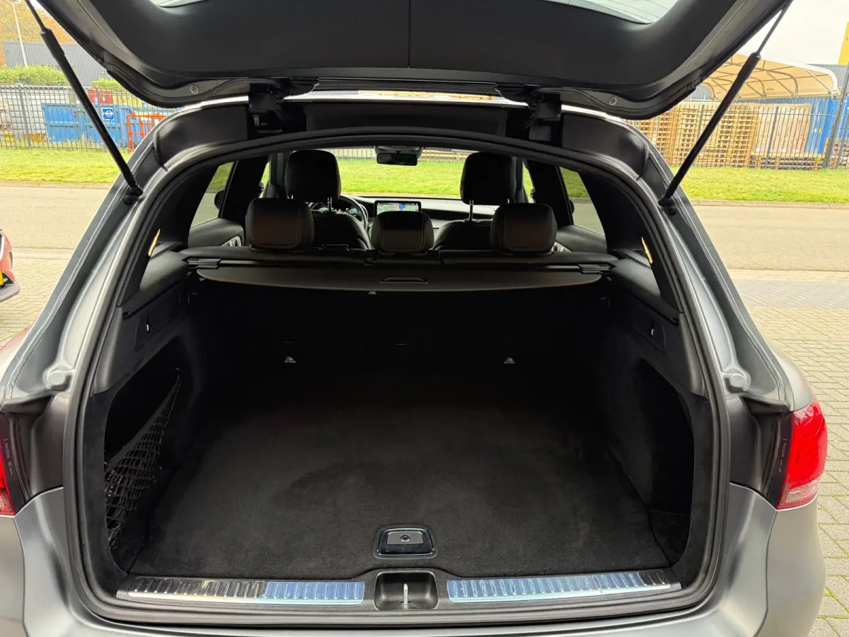 200d Premium | 12MND GARANTIE | AUTOMAAT | LED | BURMESTER | CARPLAY | NAVI | CRUISE | MAT | NL AUTO |