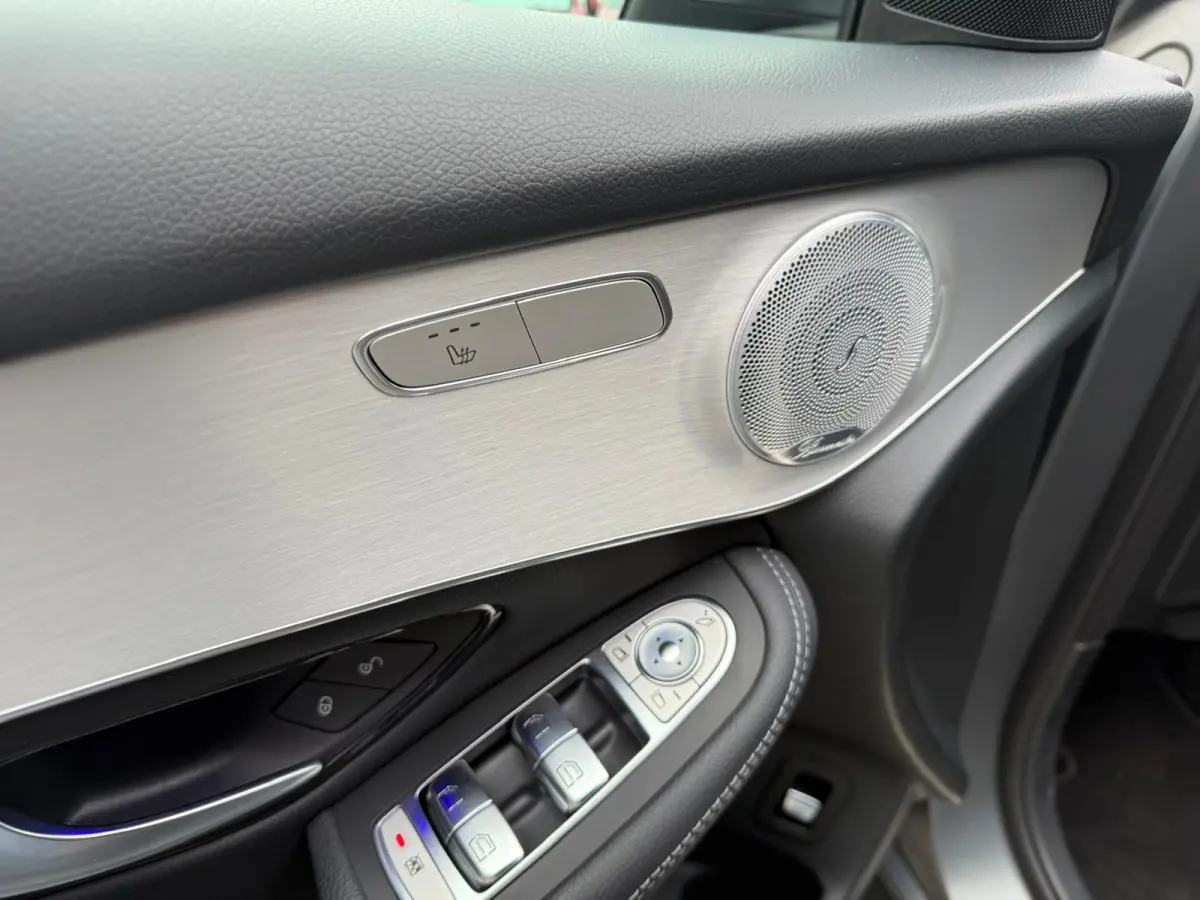 200d Premium | 12MND GARANTIE | AUTOMAAT | LED | BURMESTER | CARPLAY | NAVI | CRUISE | MAT | NL AUTO |