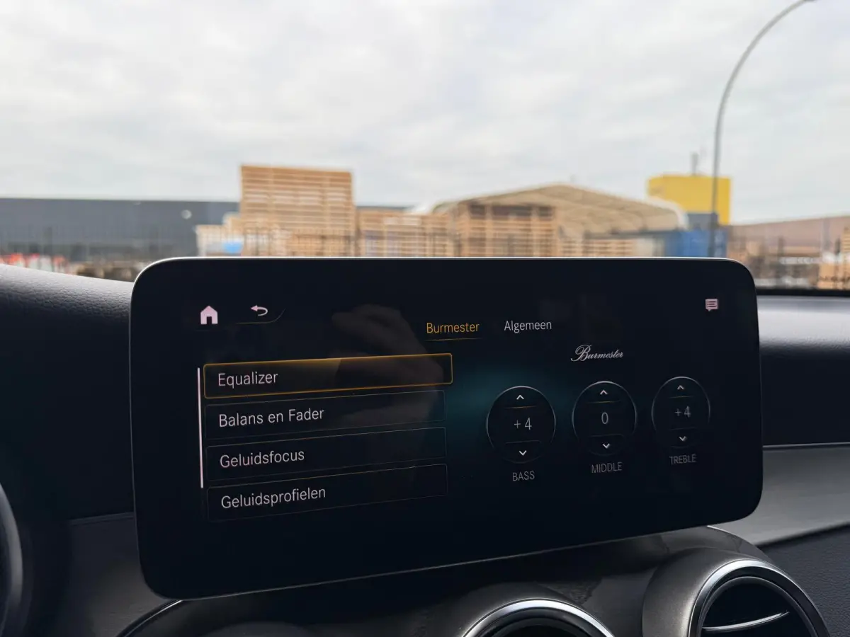 200d Premium | 12MND GARANTIE | AUTOMAAT | LED | BURMESTER | CARPLAY | NAVI | CRUISE | MAT | NL AUTO |
